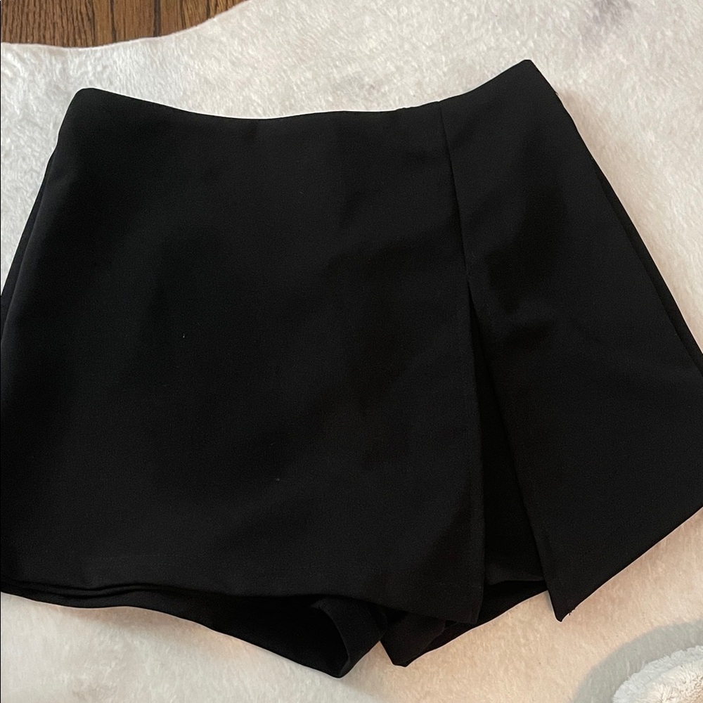 SHEIN Black Women's Skorts